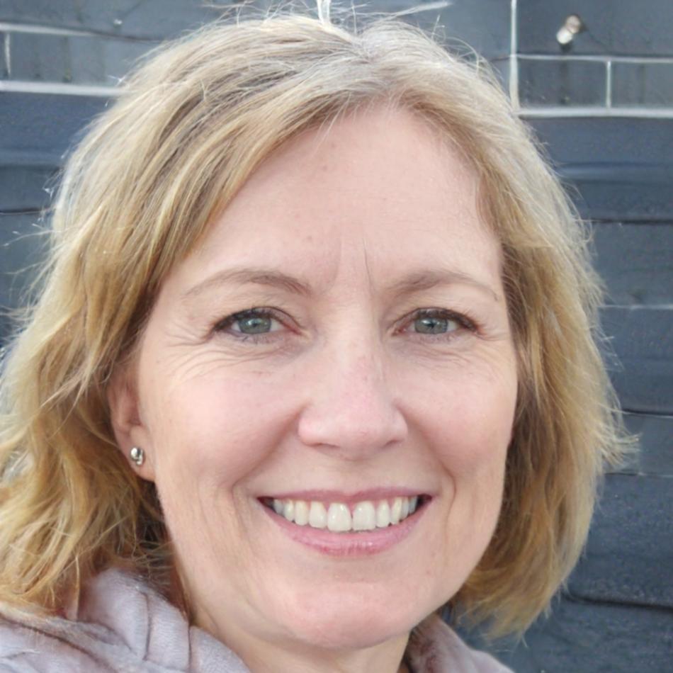 Dr. Sarah Müller, Geschäftsführerin von hasperiaunto